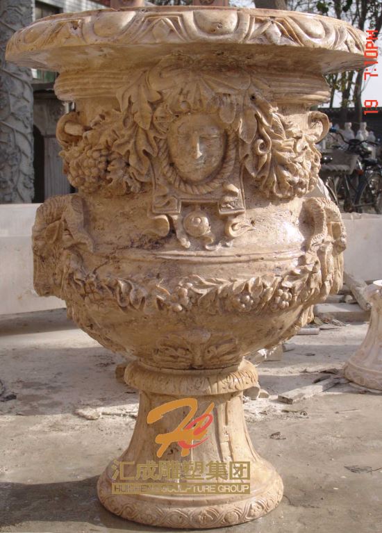 石雕花盆