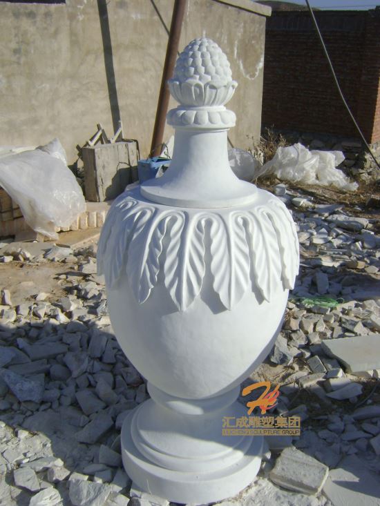 石雕花瓶